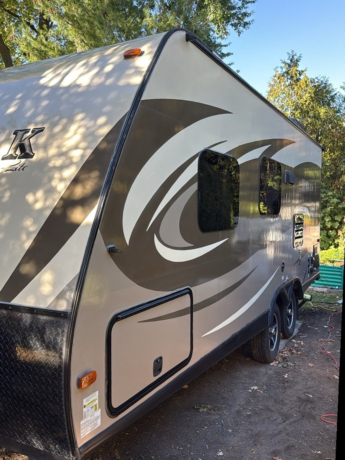 Roulotte Kodiak Ultra-Lite après polissage, vue avant